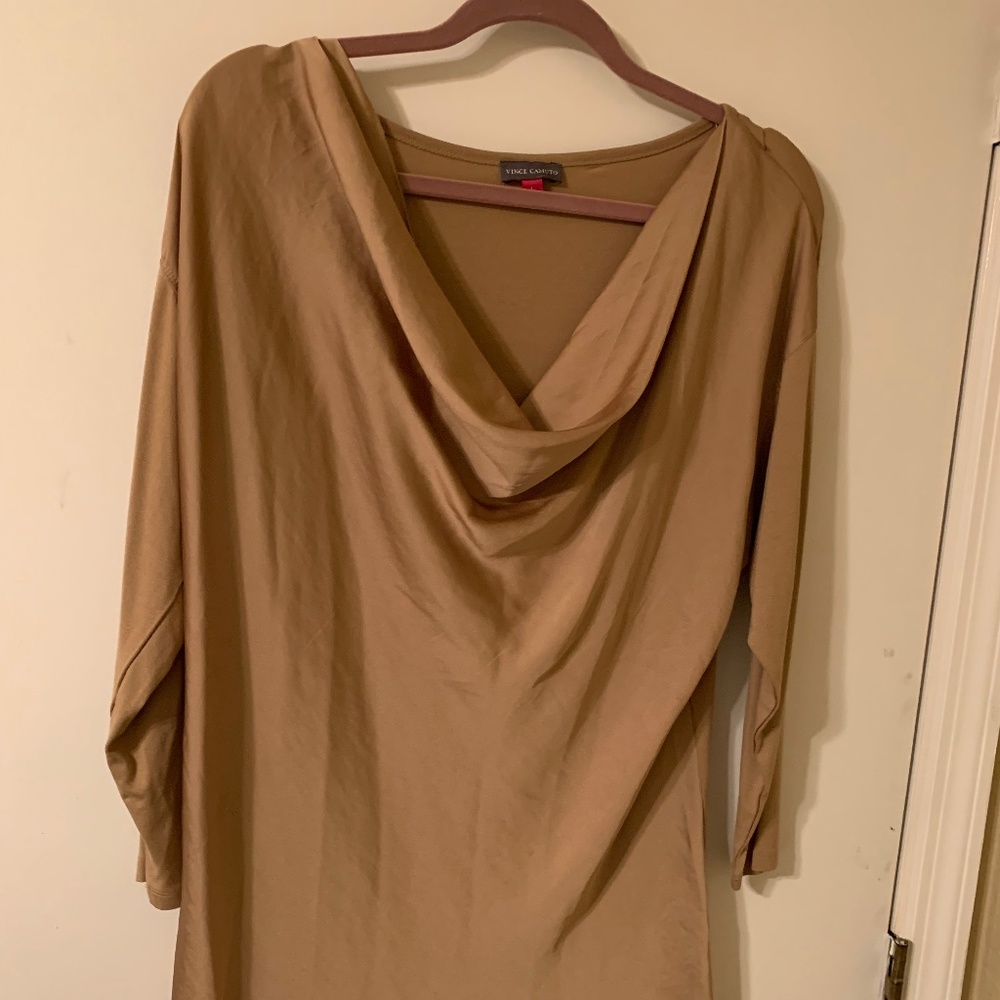 Vince Camuto, Silky in the front and soft jersey in the back, Large